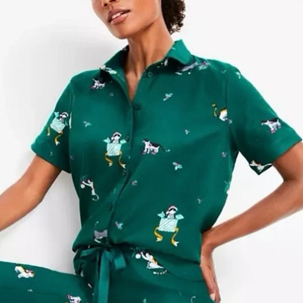 Loft holidays cats print pajamas pj top Sz. M green flannel NWOT